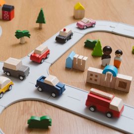 Plan Toys - Roter Holzauto - PlanWorld